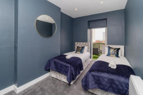 Super Central One bedroom Flat / King Size Bed/ Walking Distance to Brighton Seafront/ Sleep 6